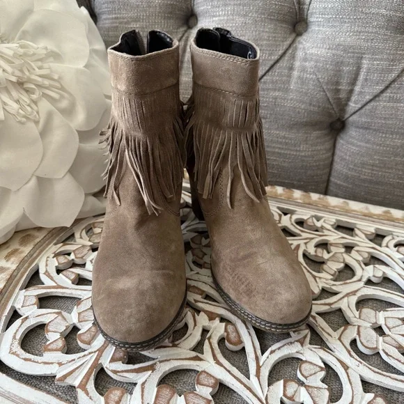 Gabor Suede Leather Fringe Heels Boots Women’s US 9.5 - Picture 2 of 11